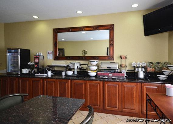 Super 8 By Wyndham Great Bend Restaurante foto