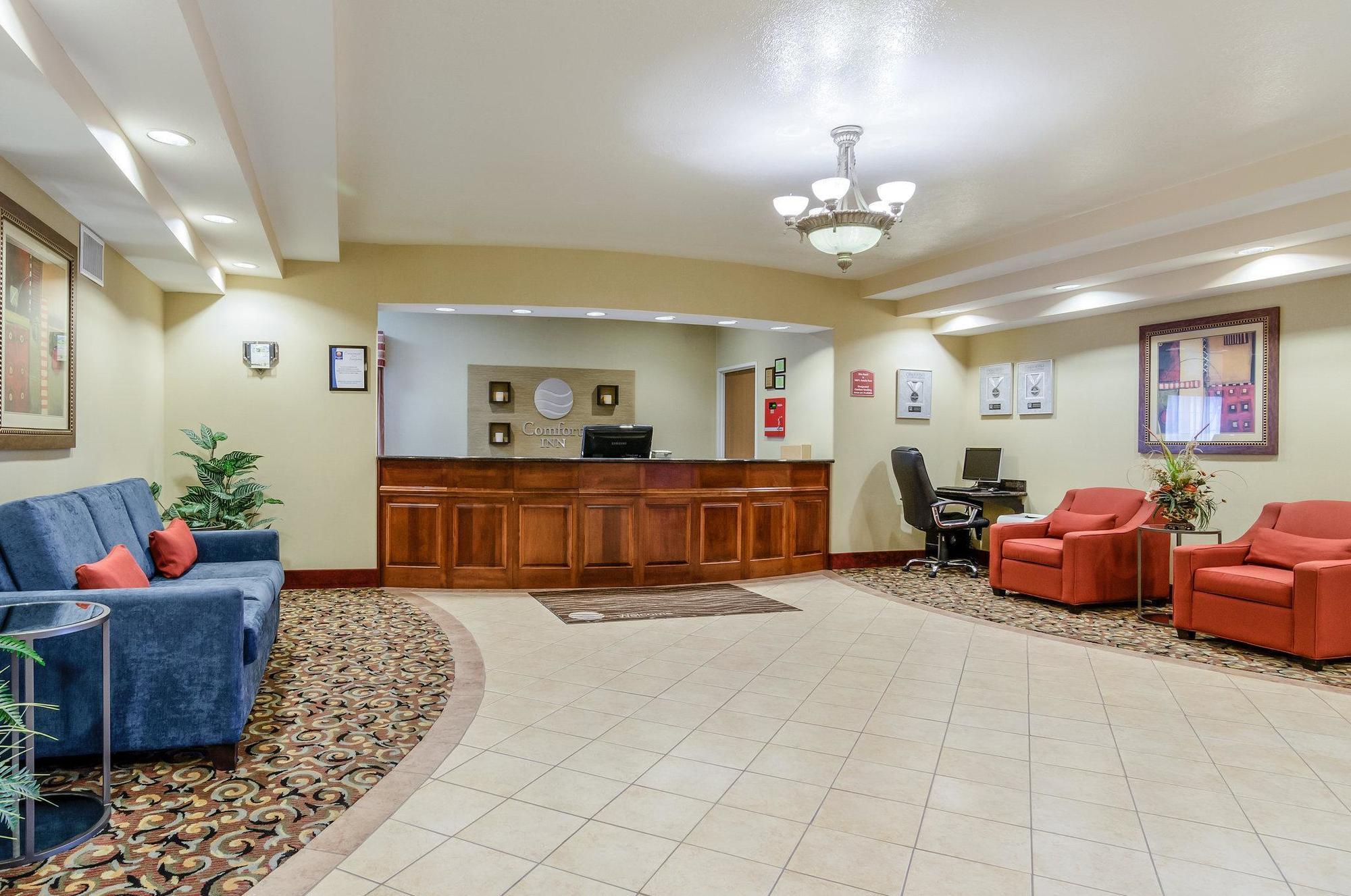 Super 8 By Wyndham Great Bend Exterior foto