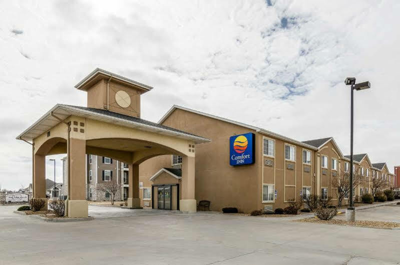 Super 8 By Wyndham Great Bend Exterior foto