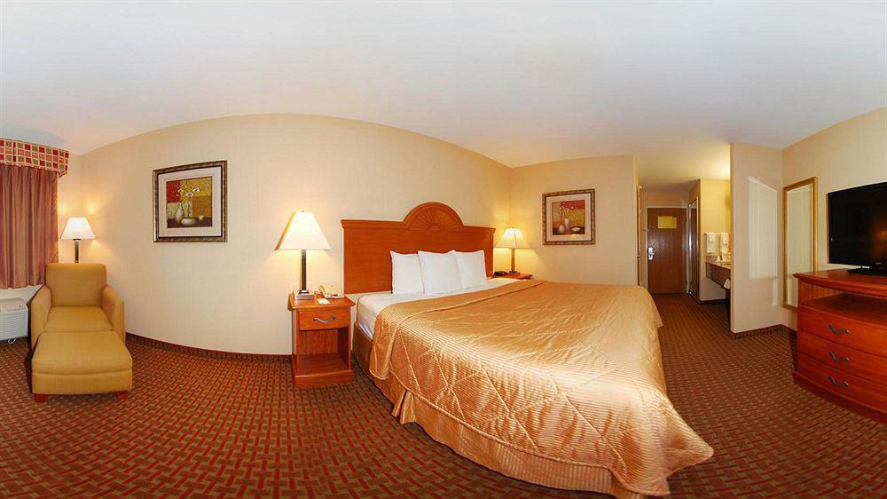 Super 8 By Wyndham Great Bend Exterior foto